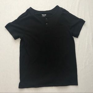 Black T-shirt - Wide Neck